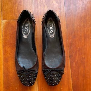 TOD’S - LEATHER AND SUEDE BALLERINA FLATS